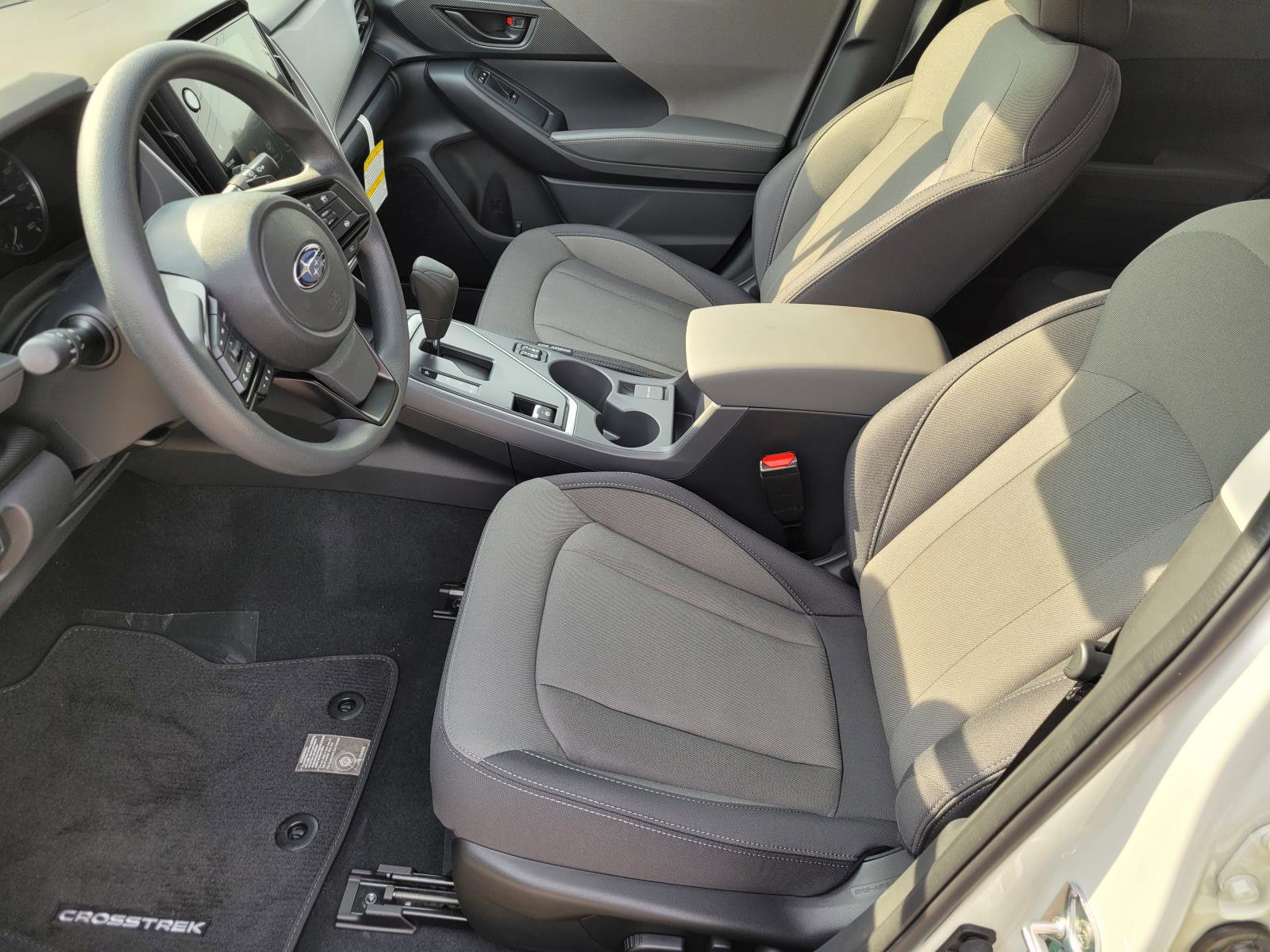 2025 Subaru Crosstrek Premium photo 2