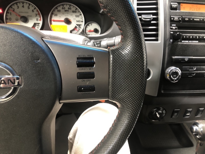 2011 Nissan Frontier PRO-4X photo 18