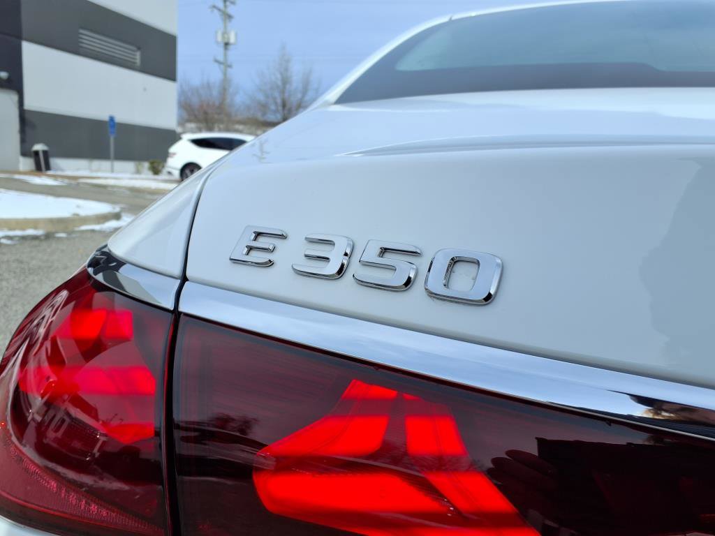 2025 Mercedes Benz E 350 photo 4