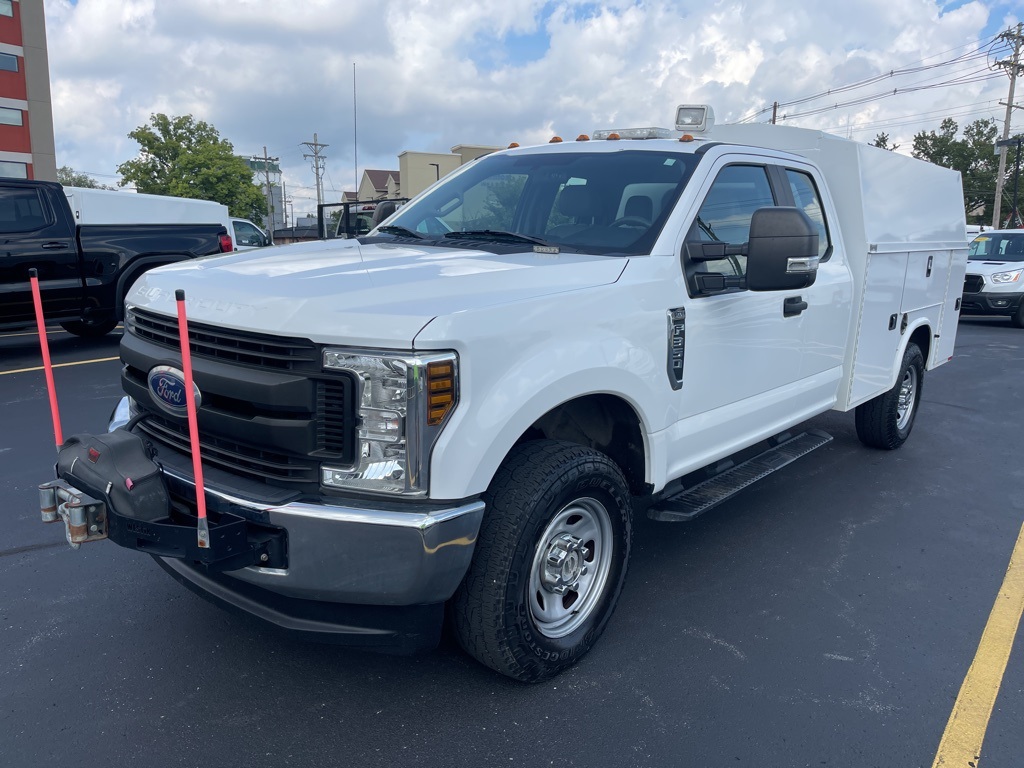 2019 Ford F-350 photo 3