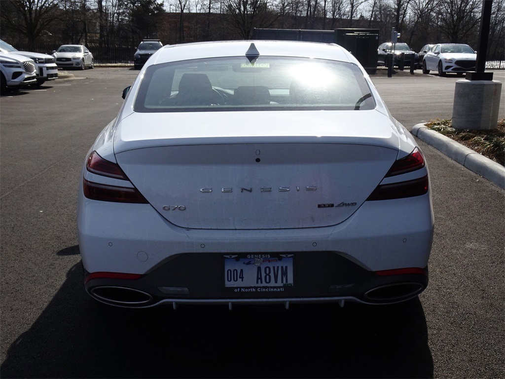 2024 Genesis G70 3.3T Sport Advanced photo 4