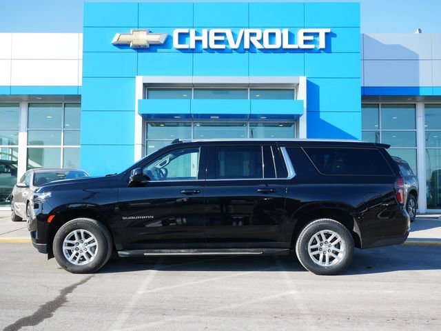 Used 2024 Chevrolet Suburban LT with VIN 1GNSKCKD2RR249517 for sale in Roseville, Minnesota