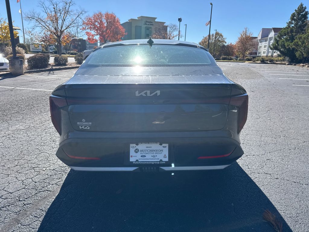 2025 Kia K4 EX photo 3