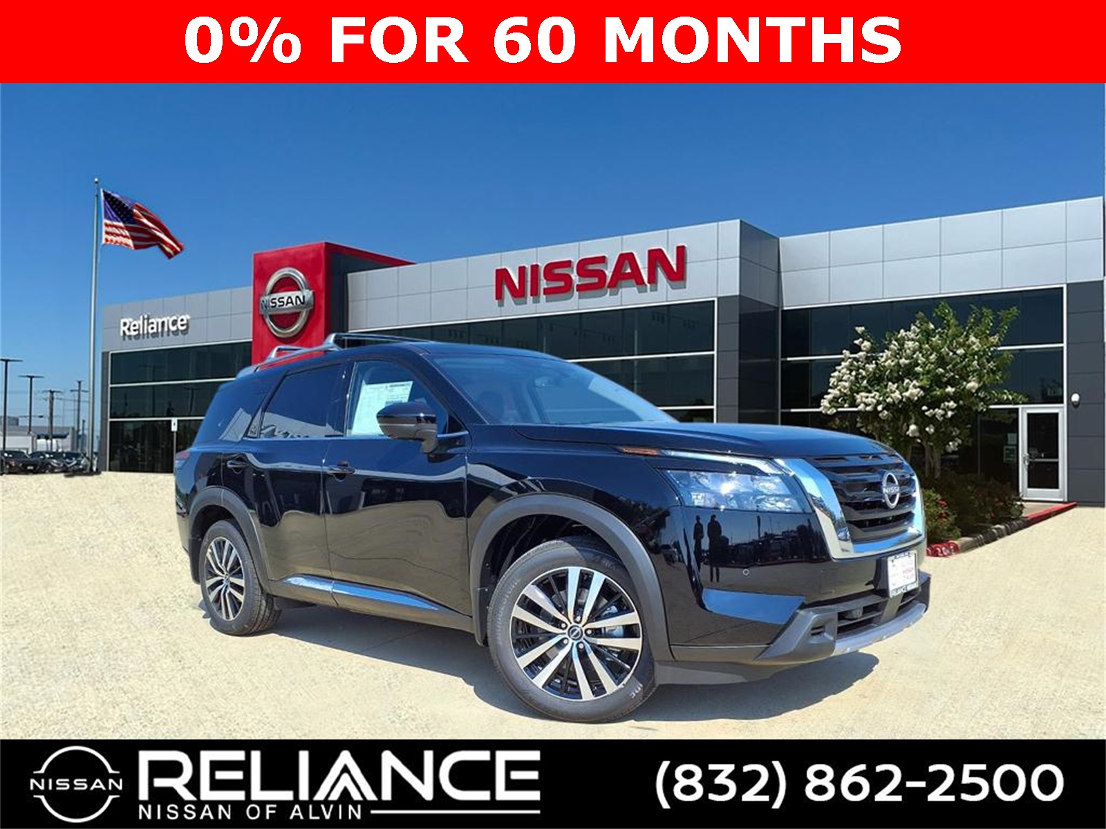 2025 Nissan Pathfinder Platinum's photo