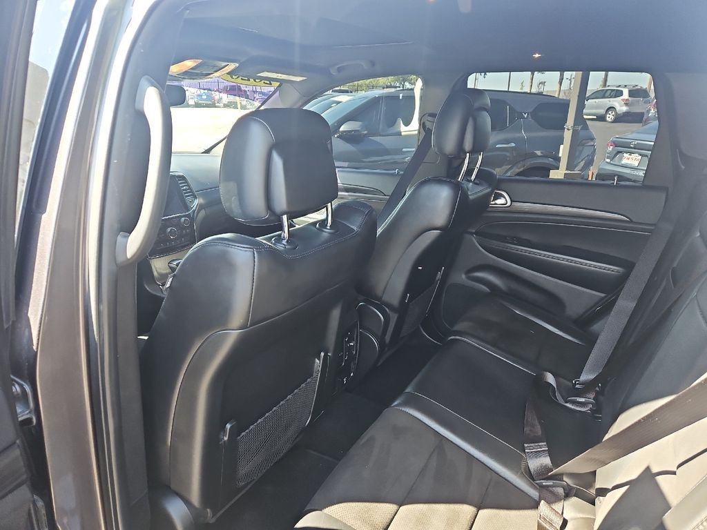 2020 Jeep Grand Cherokee Altitude photo 16