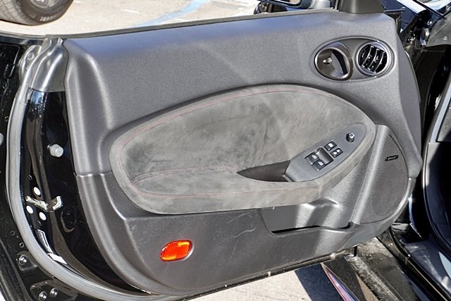 Used 2020 Black Nissan Nismo image 20