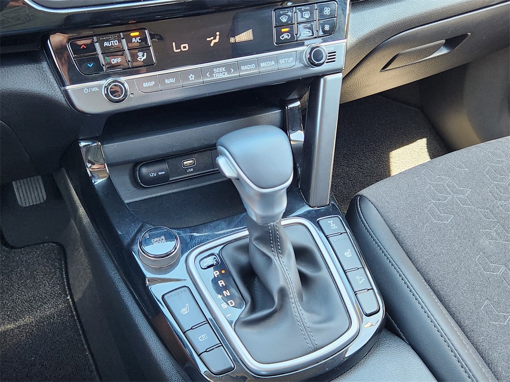 2024 Kia Seltos X-Line photo 14