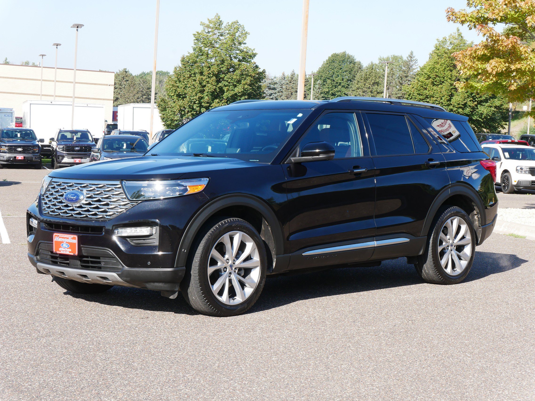 2021 Ford Explorer Platinum photo 2