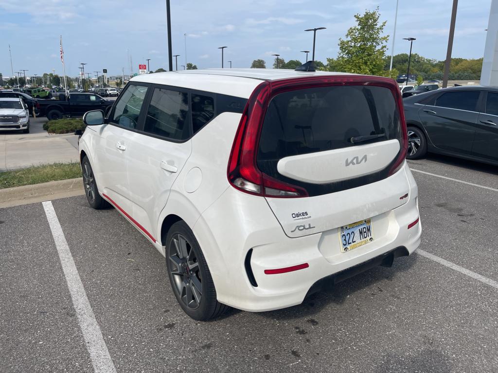 2022 Kia Soul GT-Line photo 2