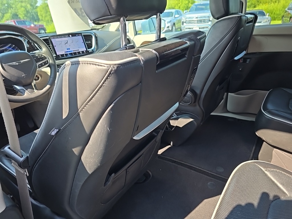 2022 Chrysler Pacifica Limited photo 31