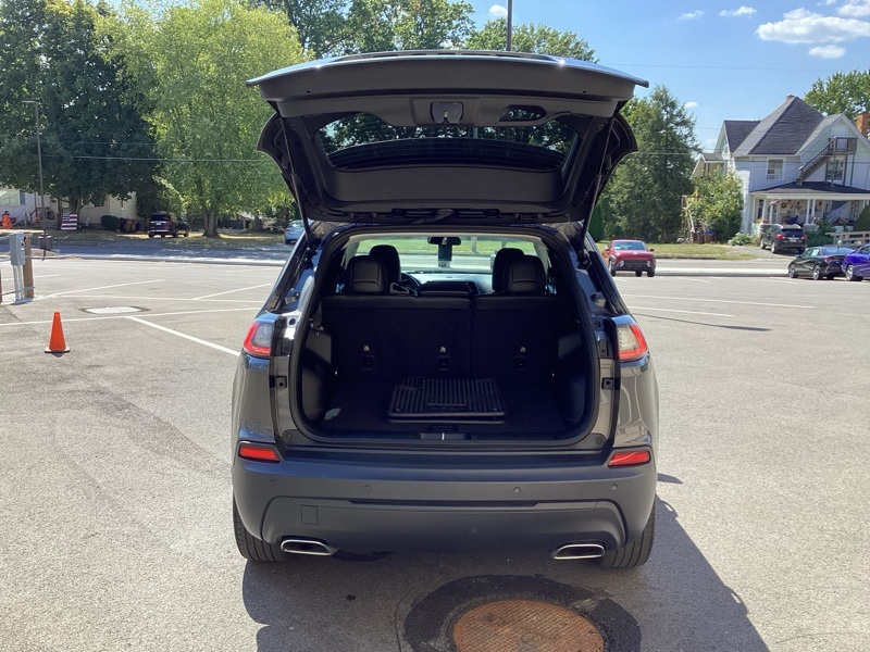 2020 Jeep Cherokee Altitude Sport photo 8