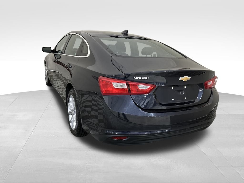 2023 Chevrolet Malibu 1LT photo 3