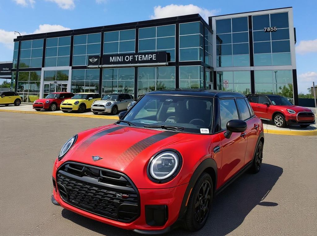 2026 MINI Hardtop S's photo