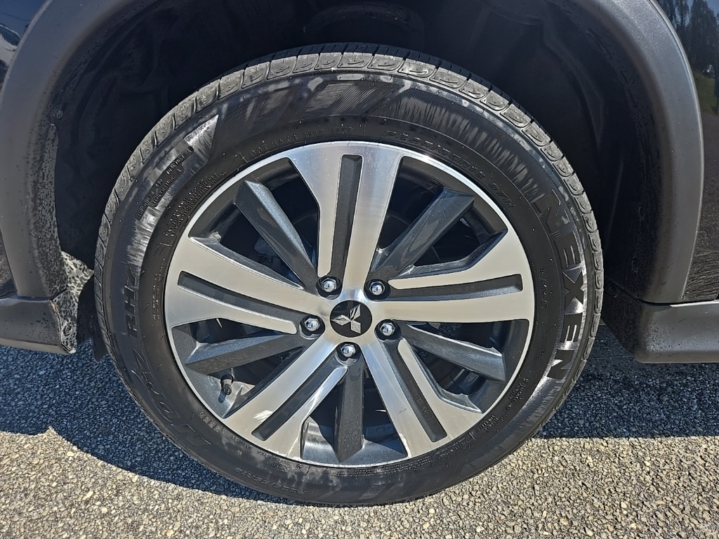 2024 Mitsubishi Outlander Sport SE photo 9
