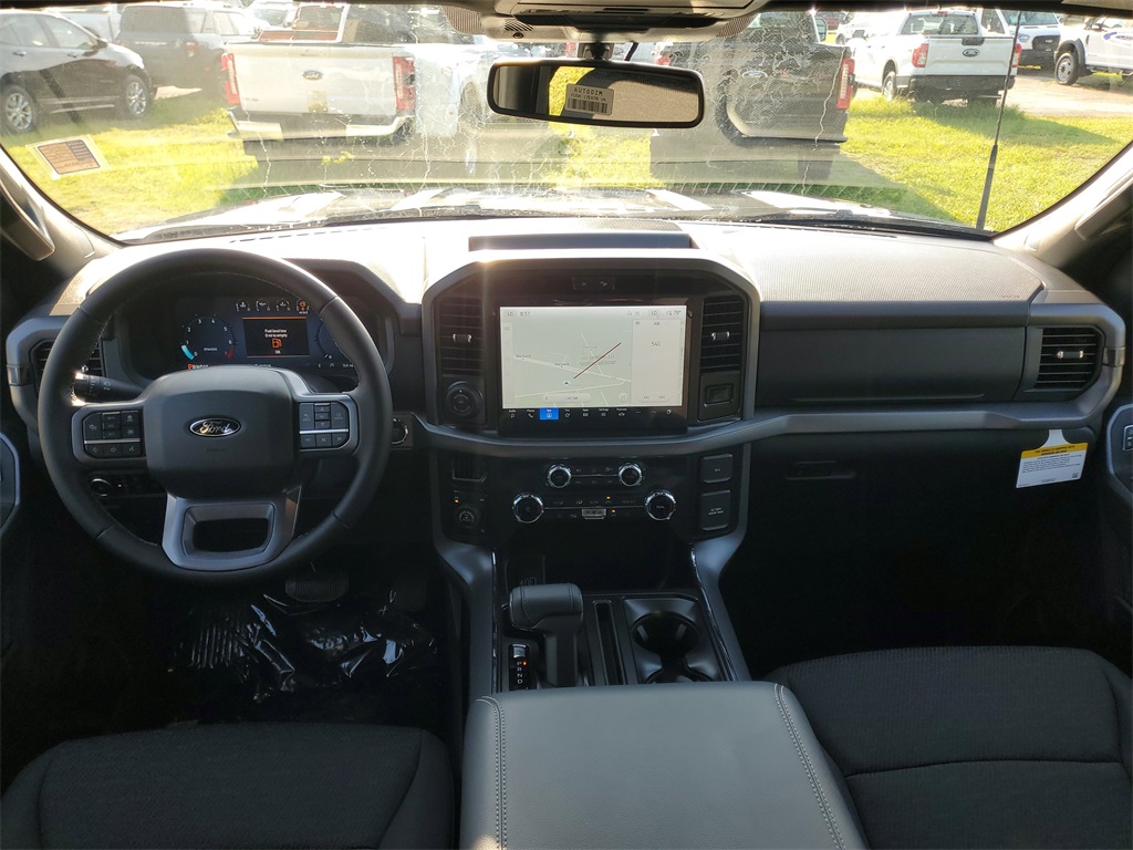 2025 Ford F-150 XLT photo 21