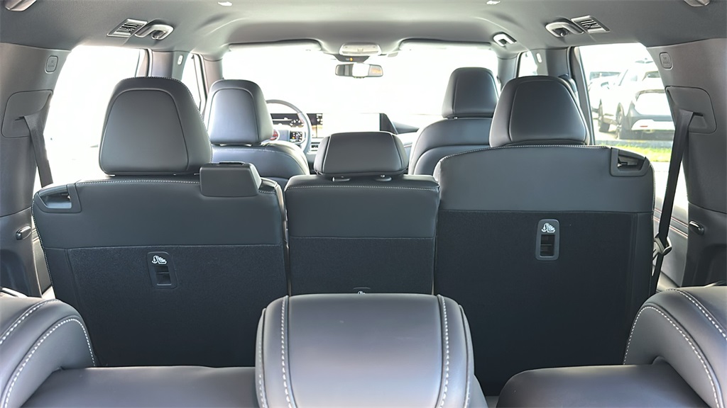 2026 Nissan Armada photo 29