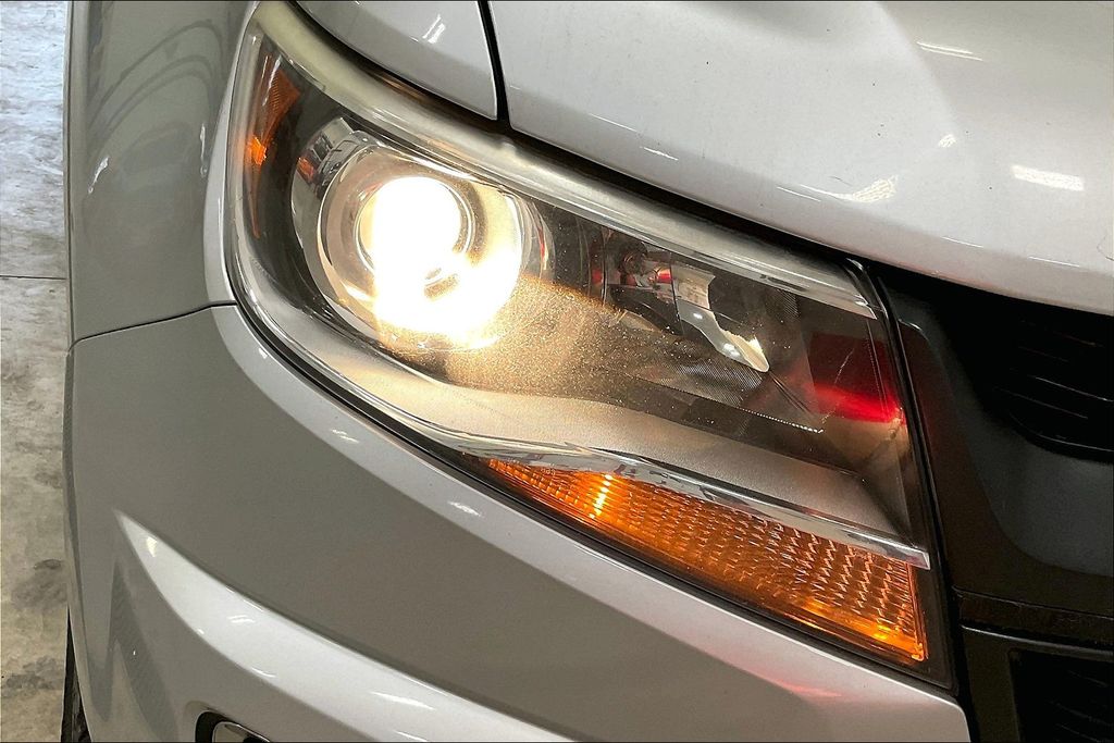 2017 Chevrolet Colorado Z71 photo 28