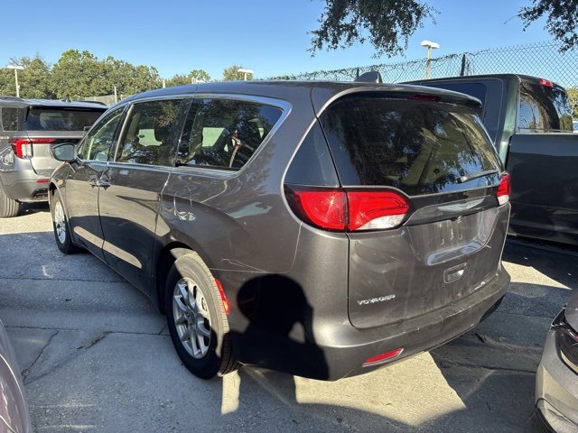 2021 Chrysler Voyager LX photo 3