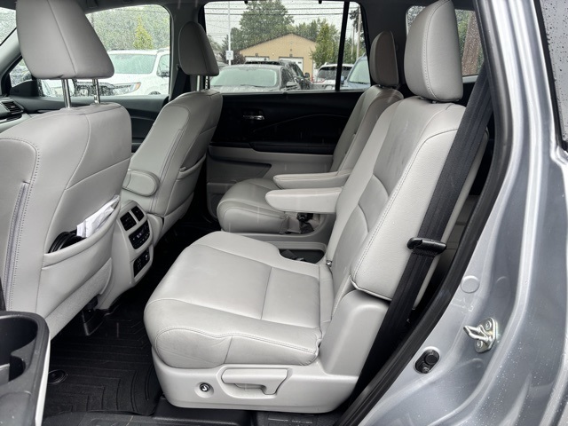 2019 Honda Pilot Touring photo 12