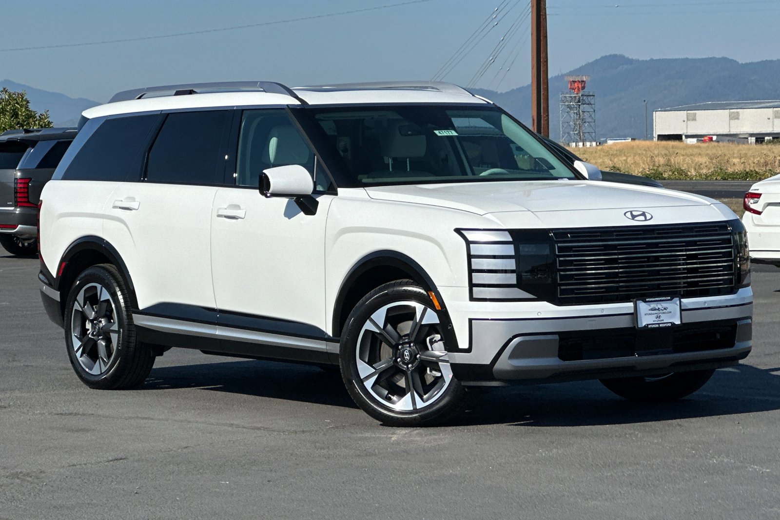 2026 Hyundai Palisade Limited photo 2