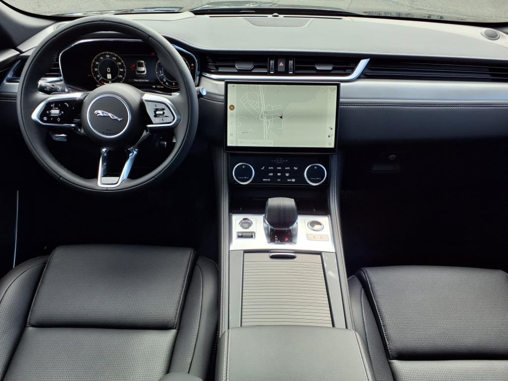 2026 Jaguar F-PACE P250 R-Dynamic S photo 4
