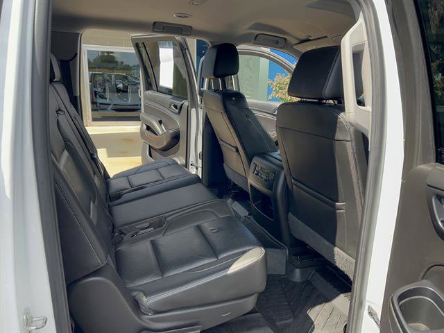 2018 Chevrolet Suburban LT photo 22
