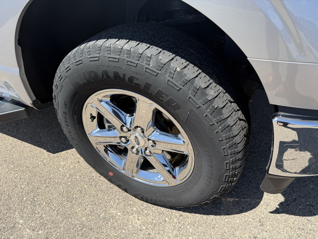 2024 Ford F-150 XLT photo 3