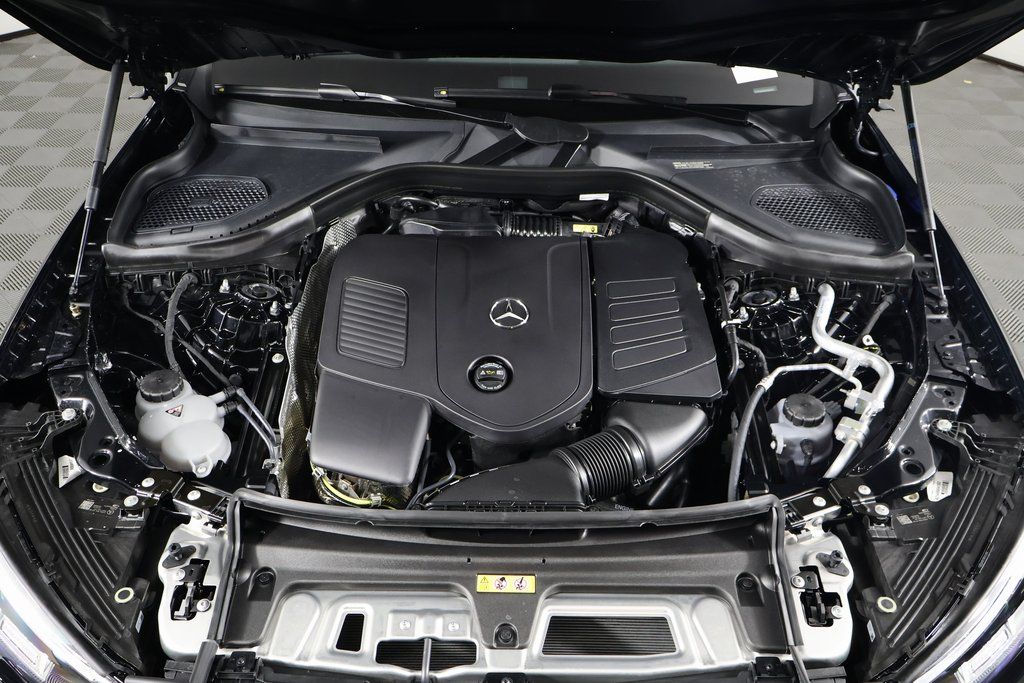 2025 Mercedes Benz GLC 300 4MATIC photo 9