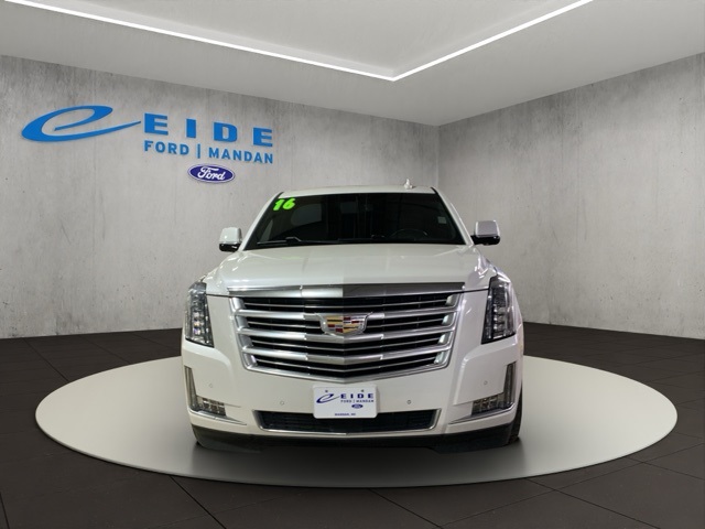 2016 Cadillac Escalade Platinum photo 2