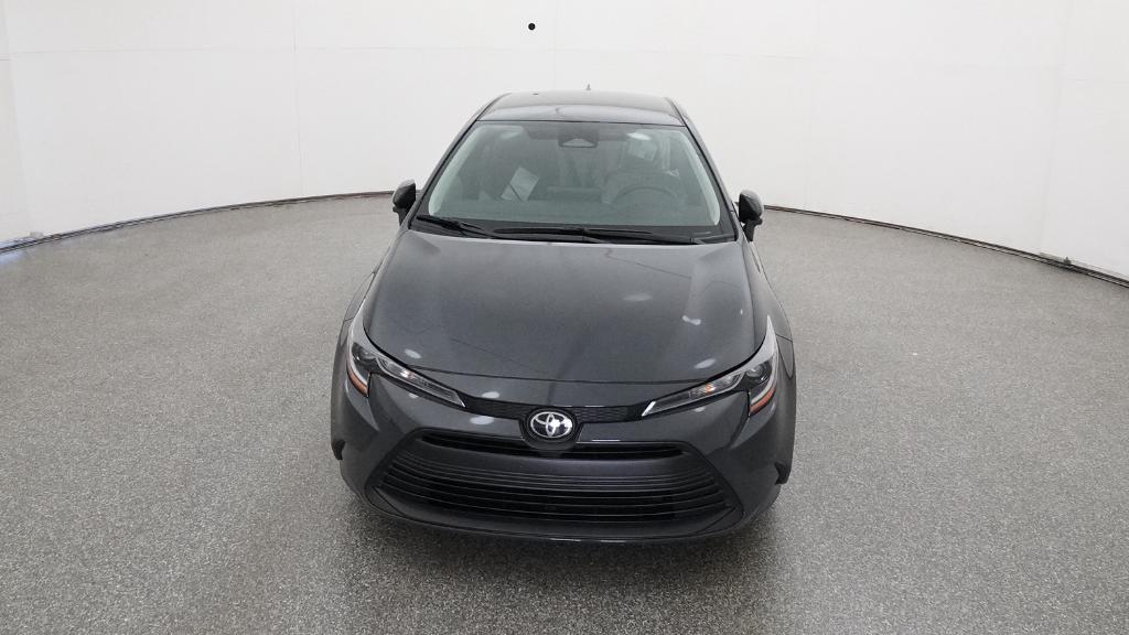 2025 Toyota Corolla LE photo 2
