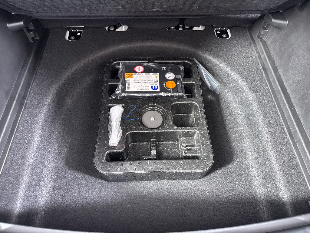 2025 Jeep Compass Limited photo 14