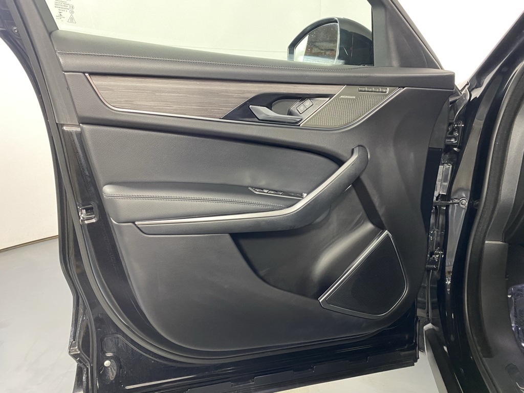 2023 Jaguar F-PACE P250 S photo 22
