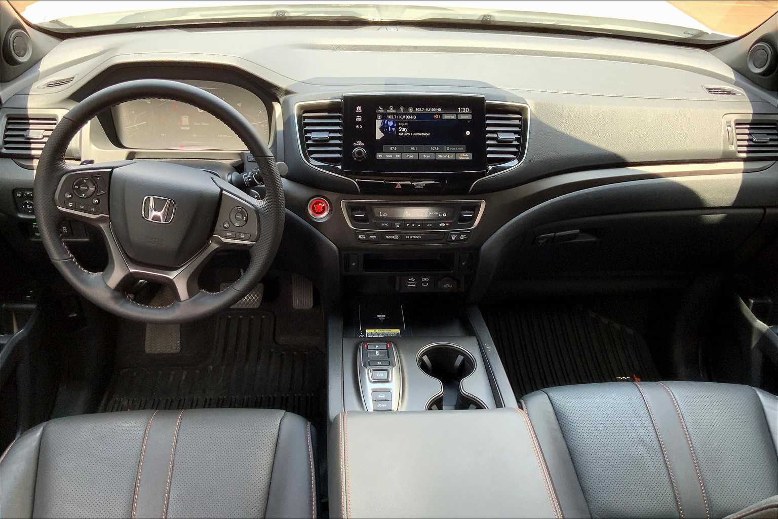 2025 Honda Passport TrailSport photo 13
