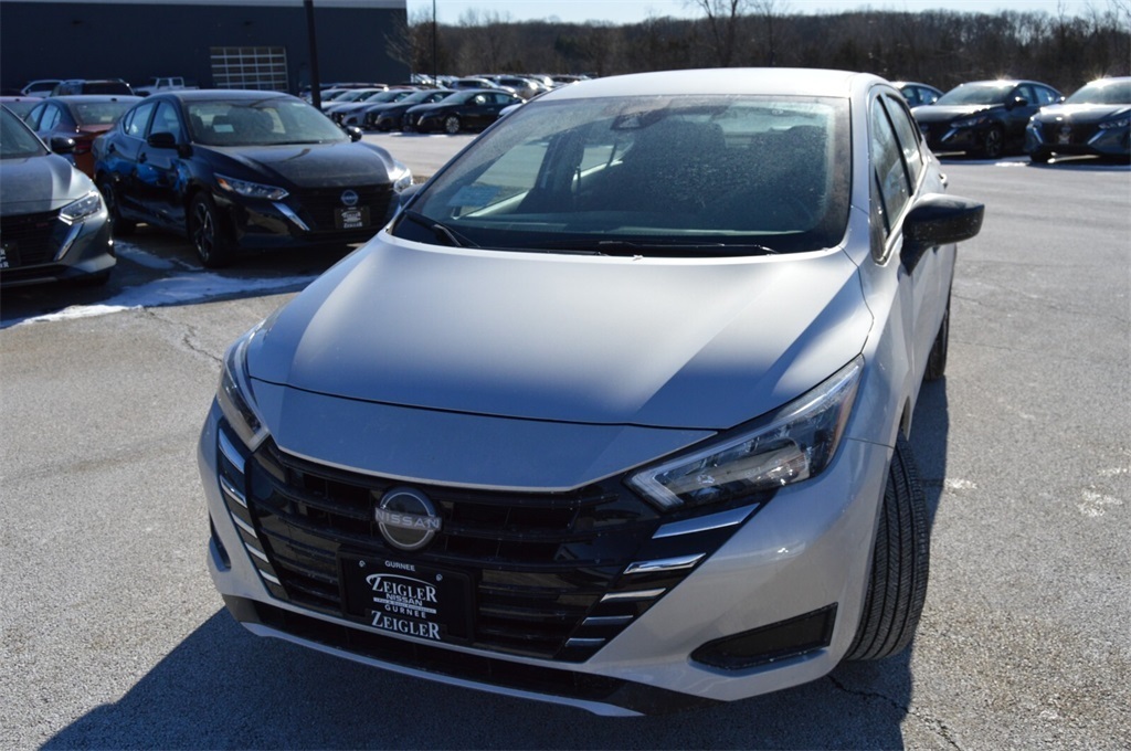 2025 Nissan Versa S photo 12