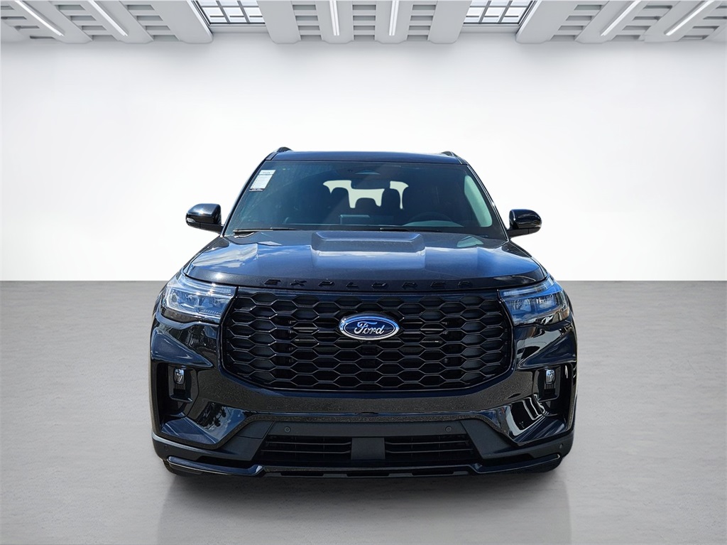 2025 Ford Explorer ST-Line photo 3