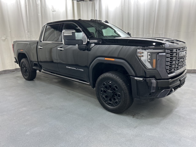 2024 GMC Sierra 2500HD Denali Ultimate's photo