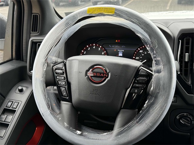 2025 Nissan Frontier PRO-4X photo 3