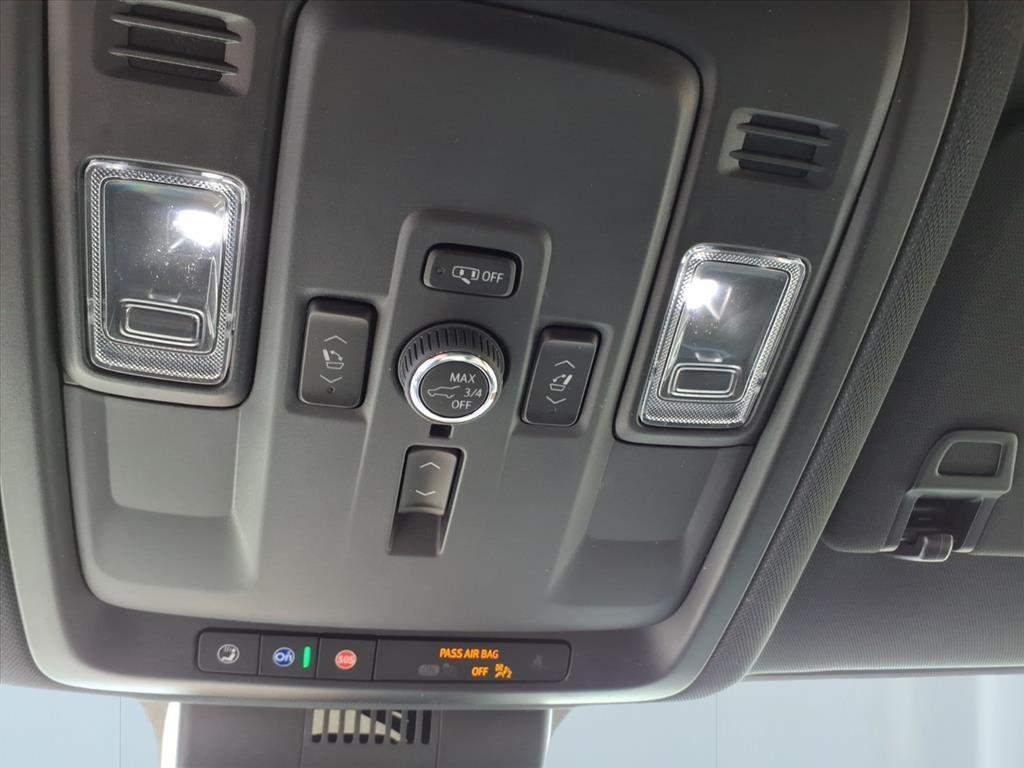2025 Chevrolet Tahoe Premier photo 23
