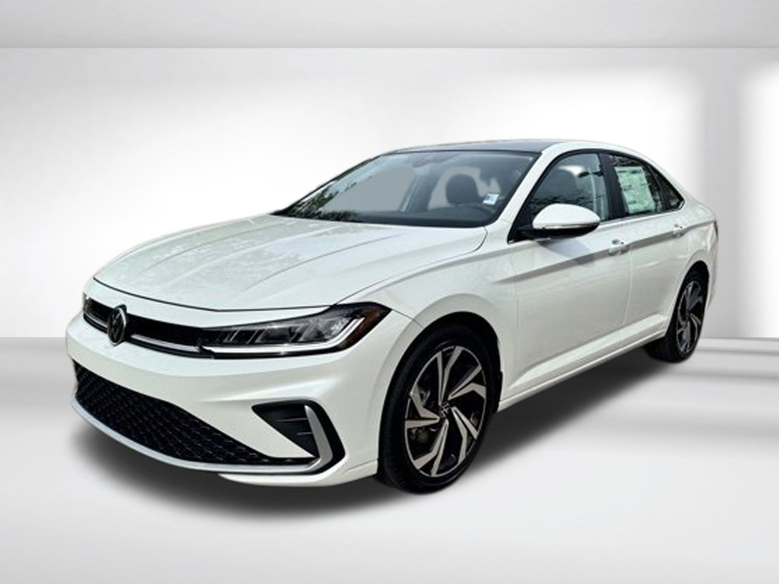 2025 Volkswagen Jetta SEL photo 3