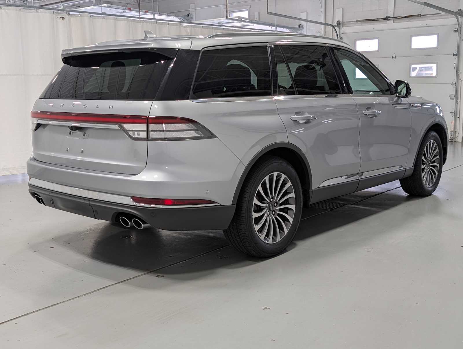 2020 Lincoln Aviator Reserve photo 7