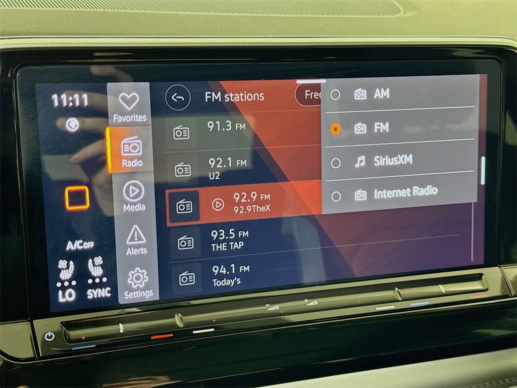 2024 Volkswagen Atlas Peak Edition SEL photo 32