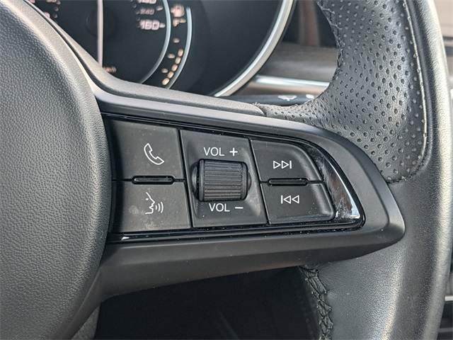 2022 Alfa Romeo Stelvio Ti photo 20
