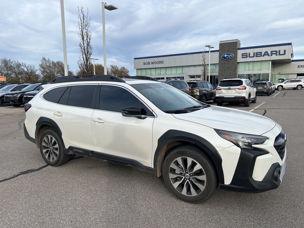 2023 Subaru Outback Limited's photo