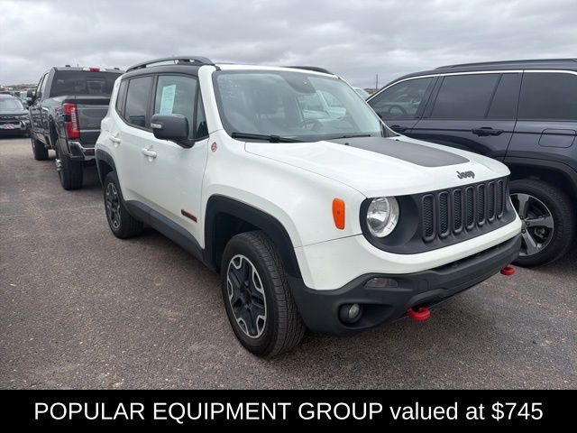 2015 Jeep Renegade Trailhawk photo 3