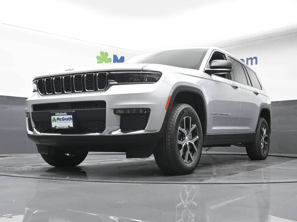 2025 Jeep Grand Cherokee Limited photo 4