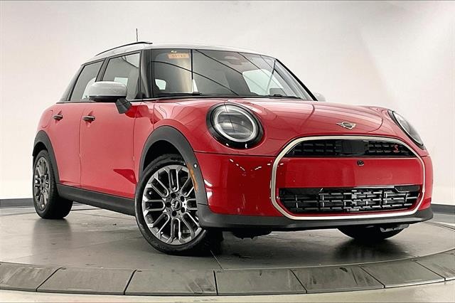 2025 MINI Hardtop 4 Door S's photo