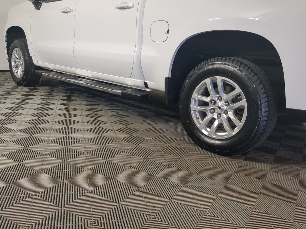 2021 Chevrolet Silverado 1500 RST photo 2
