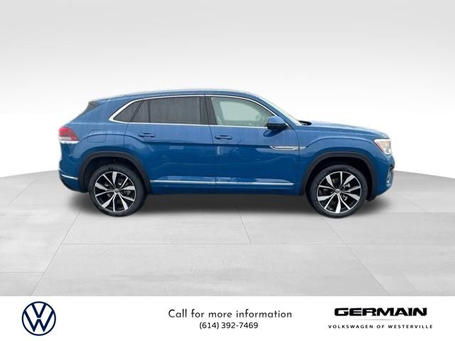 2025 Volkswagen Atlas Cross Sport SEL Premium R-Line photo 3