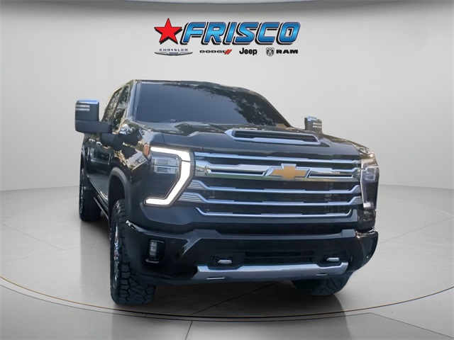 2024 Chevrolet Silverado 2500HD High Country photo 3
