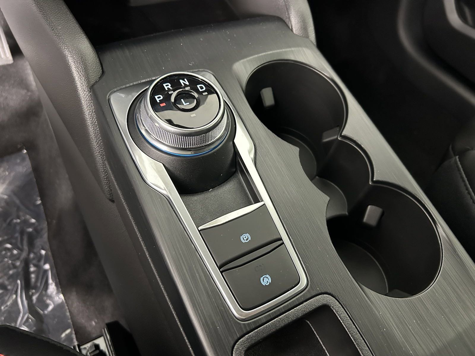 2025 Ford Escape ST-Line photo 23